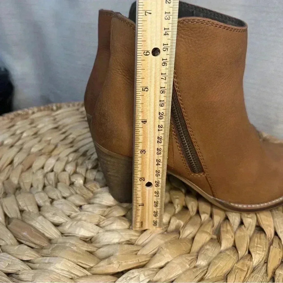 Steve Madden Whysper Leather Anke Boots Cognac Size 7. - Picture 9 of 11
